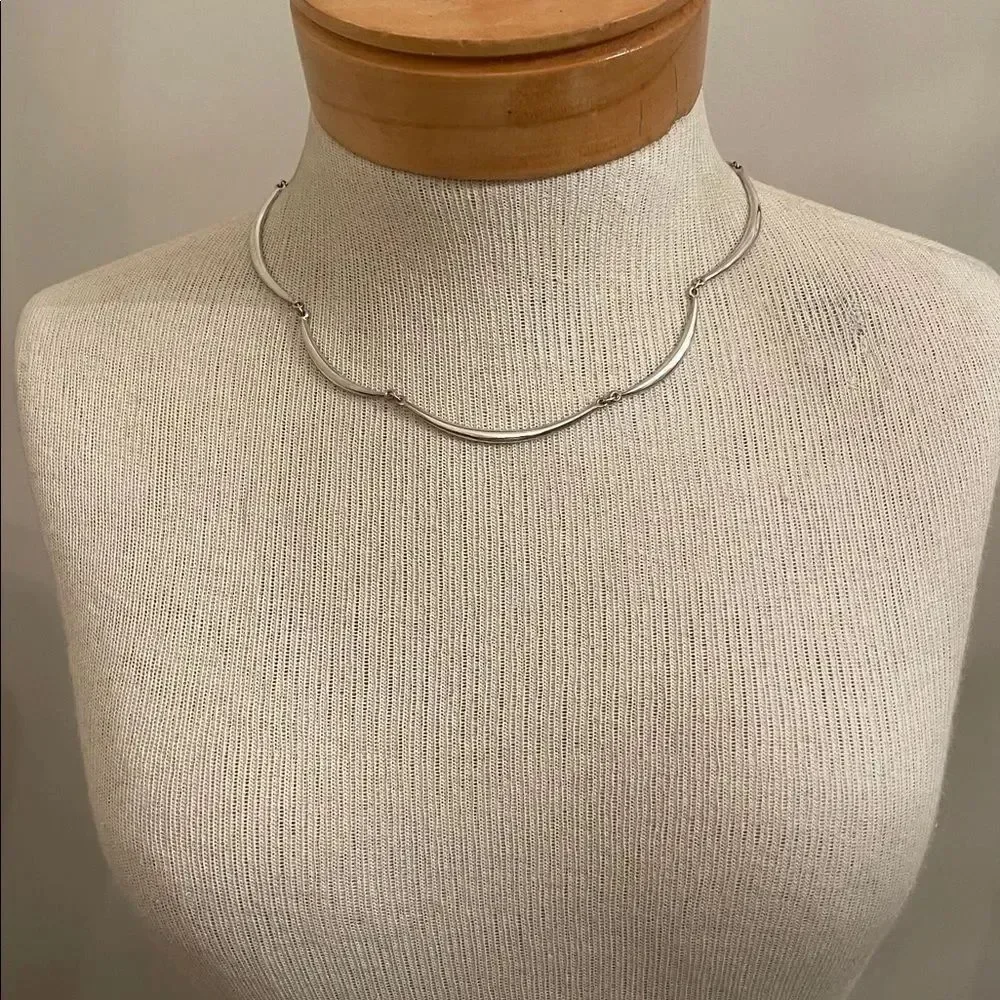Premier Designs Curved Bar Link Necklace Silver-tone Women's Necklace Scalloped